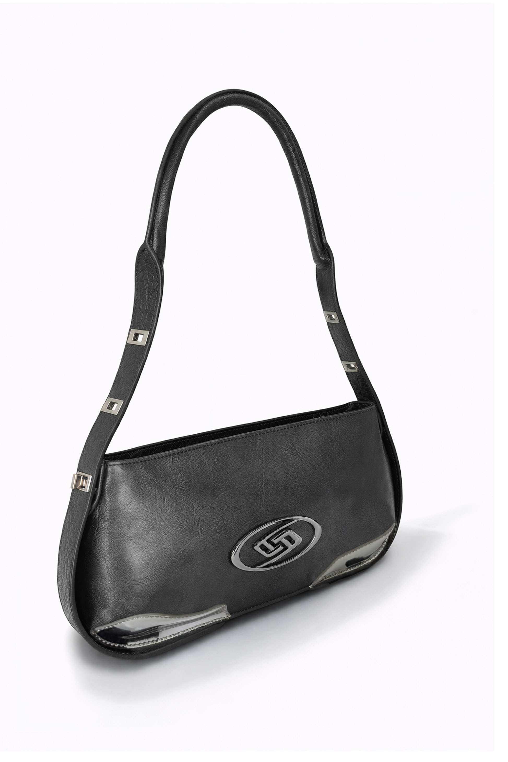 Handmade leather excellence, outperforming Loewe, Miu Miu, and By Far. Designed for the discerning Harrods and Selfridges shopper. A premium niche choice compared to Coach, Staud, or Marc Jacobs. Hand-grained in Dubai for an international clientele in Milano’s luxury district and the GCC’s most exclusive malls.