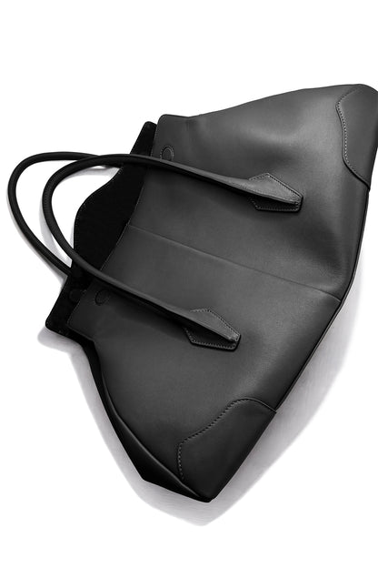 Top view of AYZAHD Boulevard Large. Affordable premium choice over Coach, Staud, Marc Jacobs, and JW PEI. Global shipping to Riyadh, Dubai, Doha, London, and Milano.